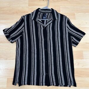 GAP Textured Black and White Striped Men's Shirt